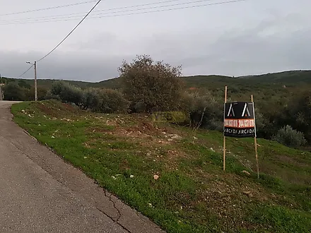 Land for sale in Porto de Mós, Portugal — €60,000