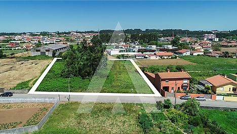 Land for sale in Espinho, Portugal — €210,000