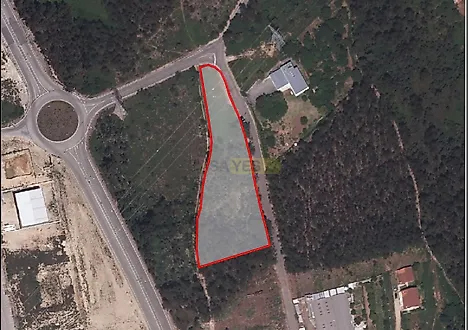 Land for sale in Vale de Cambra, Portugal — €150,000