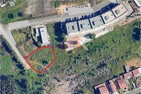 Land for sale in Santa Maria da Feira, Portugal — €75,000