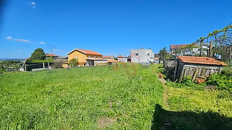 Terreno em Santo Tirso