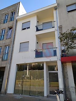 image-KgpCGlHipsP-0