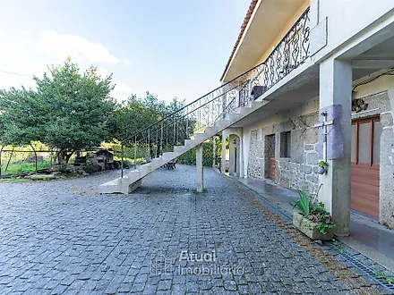 image-30yWGebTNbH-0