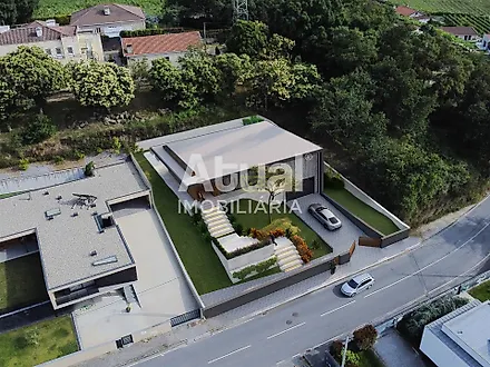 Land for sale in Guimarães, Portugal — €70,000