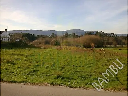 Land for sale in Vila Nova de Cerveira, Portugal — €56,000