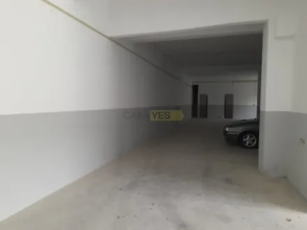 image-8Y3dDUFhadb-0