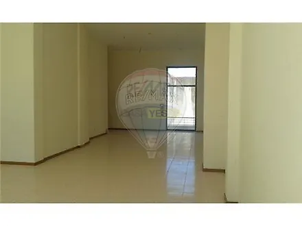 image-EEQalLpibaI-0