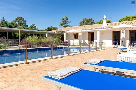 image-Iu5tFH0PgDx-0