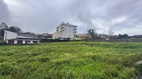 image-9OLMQzvPd61-0