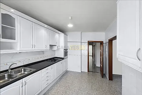 image-3J252iJdKmT-0