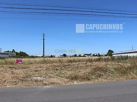 Land for sale in Alcochete, Portugal — €580,000