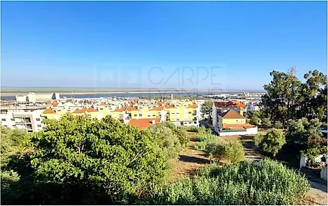 Land for sale in Vila Franca de Xira, Portugal — €195,000
