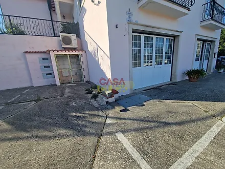 image-27Q73mxj57F-0