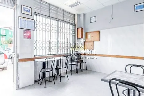 image-CnzrICIpTmN-0