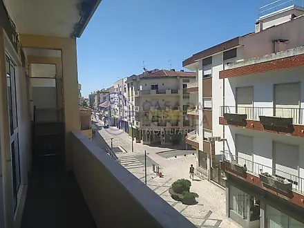 image-9mCLcGNwJNd-0