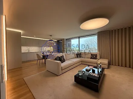 image-K368f0XUMLI-0