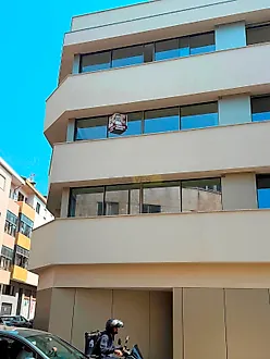 image-9p7wFgV1XSO-0