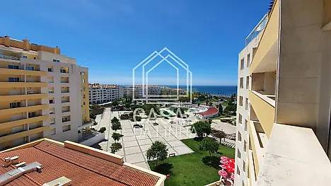 image-ElHhxnhprzr-0