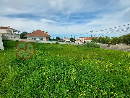 Land for sale in Sesimbra, Portugal — €144,000