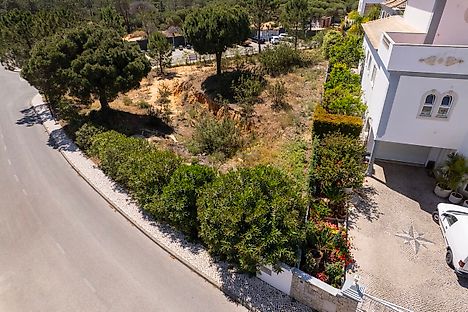 Land for sale in Loulé, Portugal — €2,475,000