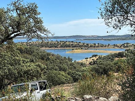 Land for sale in Reguengos de Monsaraz, Portugal — €680,000