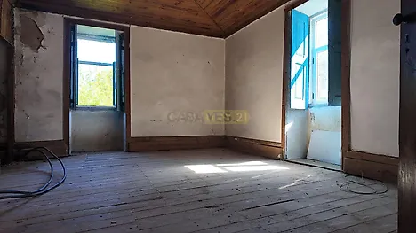 image-7wTBydzyRut-0