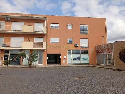 image-7FwCYVAX37s-0