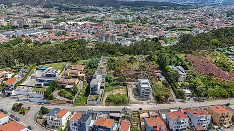 Land for sale in Gondomar, Portugal — €235,000