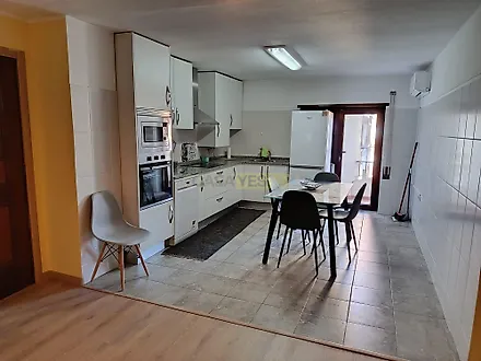 image-GPtzdyYG8Pw-0