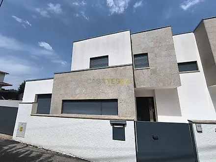 listing-JTZSOlp7Enq