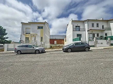 Land for sale in Nazaré, Portugal — €129,000