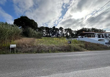 Land for sale in Óbidos, Portugal — €60,000