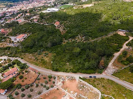 Land for sale in Porto de Mós, Portugal — €120,000