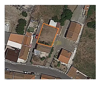 Land for sale in Loures, Portugal — €84,000