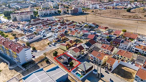 Land for sale in Montijo, Portugal — €159,900