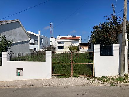 Land for sale in Almada, Portugal — €119,000