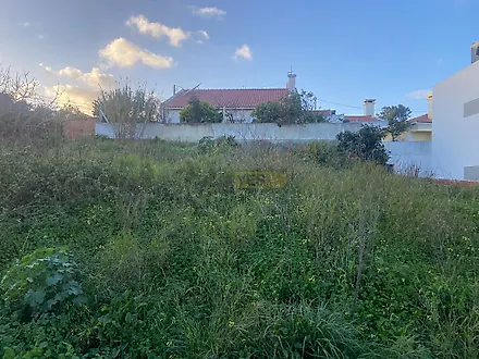 Land for sale in Almada, Portugal — €145,000