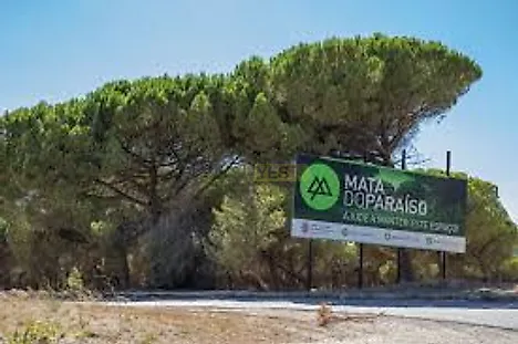 Land for sale in Loures, Portugal — €125,000