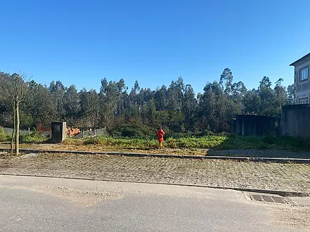 Land for sale in Barcelos, Portugal — €65,000