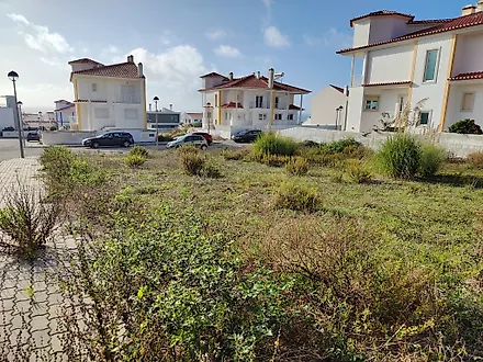 Land for sale in Mafra, Portugal — €267,500