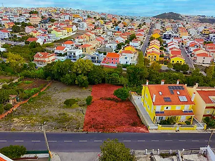 Land for sale in Odivelas, Portugal — €270,000