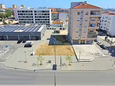 Land for sale in Barreiro, Portugal — €375,000
