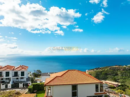 Land for sale in Armamar, Portugal — €70,000