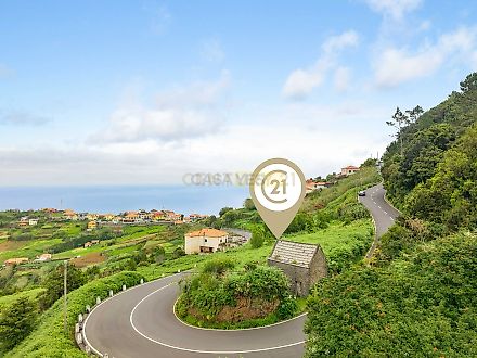 Land for sale in Porto Moniz, Portugal — €170,000