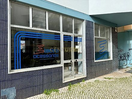 image-5PbotVLttcg-0