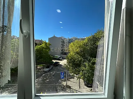 image-J9Q56DIacGM-0