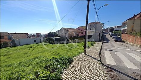 Land for sale in Amadora, Portugal — €95,000