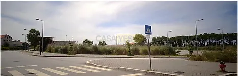 Land for sale in Vila Nova de Gaia, Portugal — €414,129