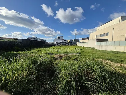Land for sale in Vila Nova de Gaia, Portugal — €350,000