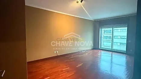 image-DmynGYUwEYE-0
